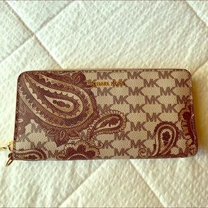 Michael Kors signature wallet
